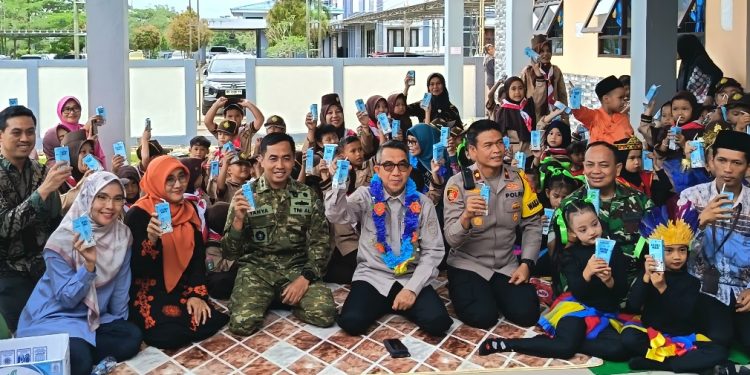 Lanal Sangatta Hadiri Peluncuran Susu Gratis Bagi 72.448 Siswa