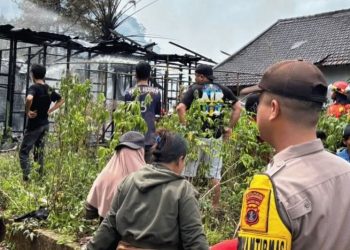Kebakaran Kontrakan Delapan Pintu di Kukar Rugi Ratusan Juta