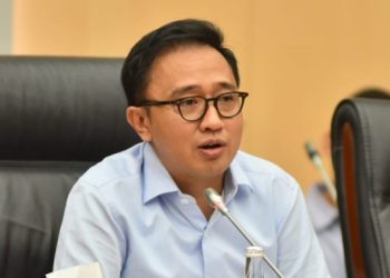 Anggota DPR RI Tegur Pegawai SPBU Jember