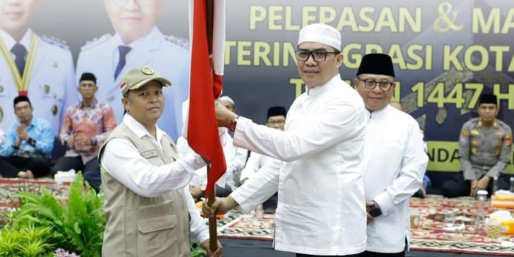 Wali Kota Samarinda Lepas 1.024 Jamaah Haji di GOR Segiri
