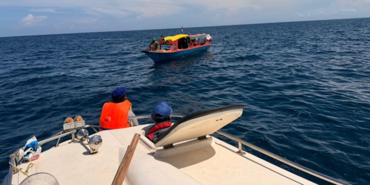 Kapal Pemancing Mati Mesin di Perairan Kenyamukan Berhasil Dievakuasi