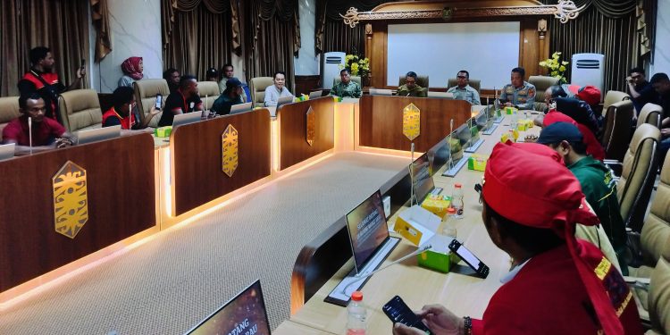 May Day di Kutai Timur, Buruh Sampaikan Tuntutan Lewat Audiensi 