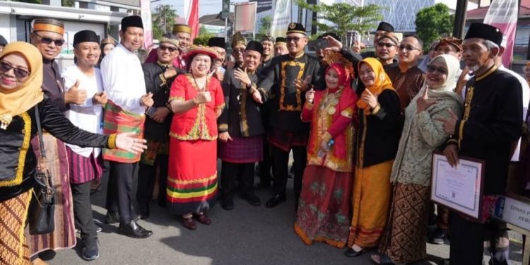 Hardiknas, Pemprov Kaltim Komitmen Tingkatkan Akses Pendidikan Tinggi