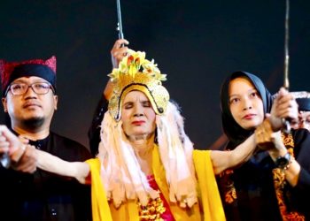 Ritual Adat Seblang Bakungan Banyuwangi Diserbu Wisatawan 