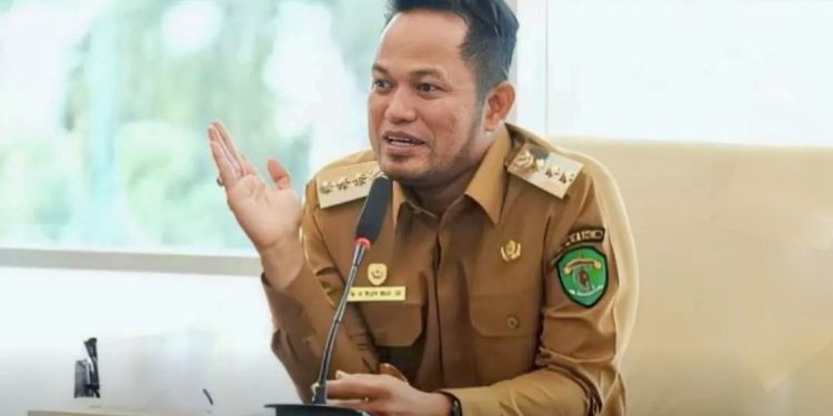 Gubernur Kaltim Perkuat Pendidikan Gratis Demi Generasi Emas